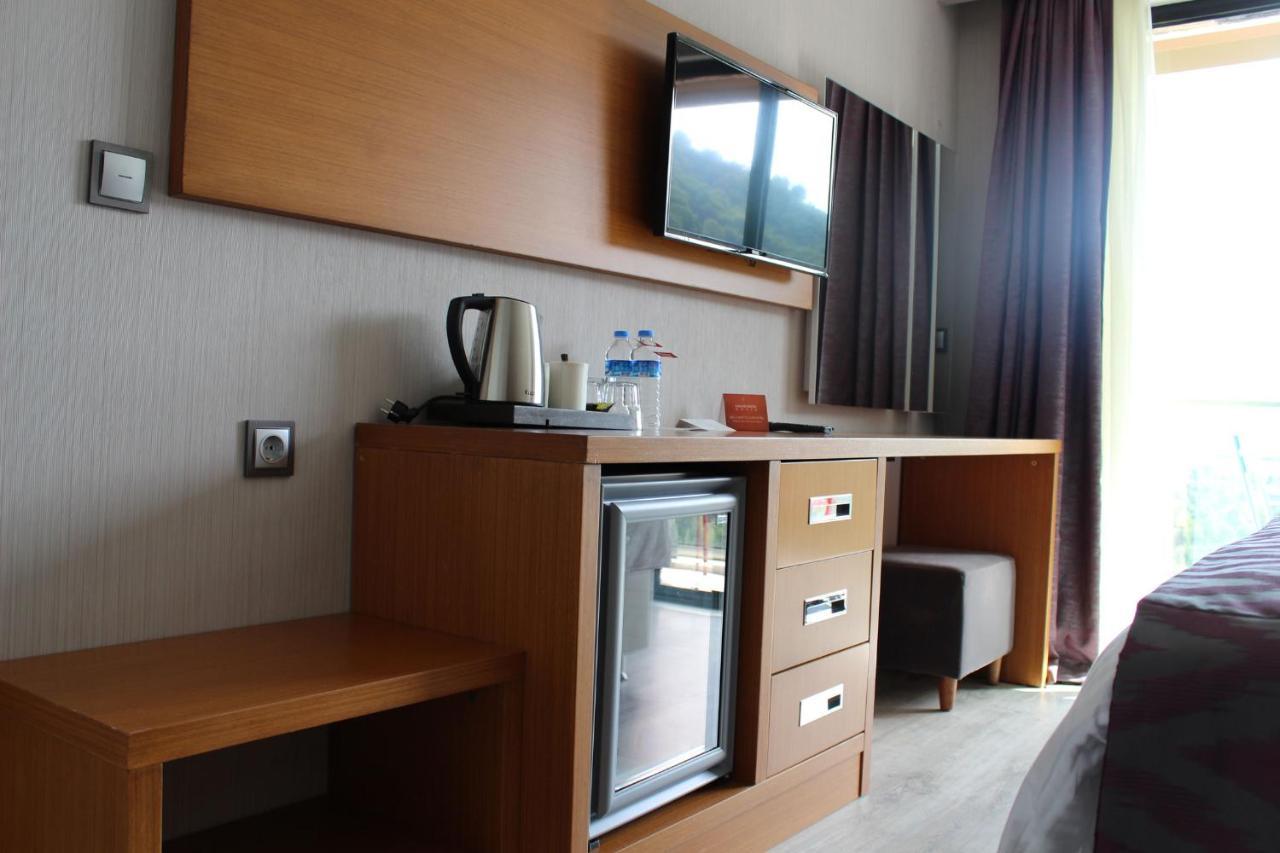 Ramada By Wyndham Giresun Piraziz Hotell Exteriör bild