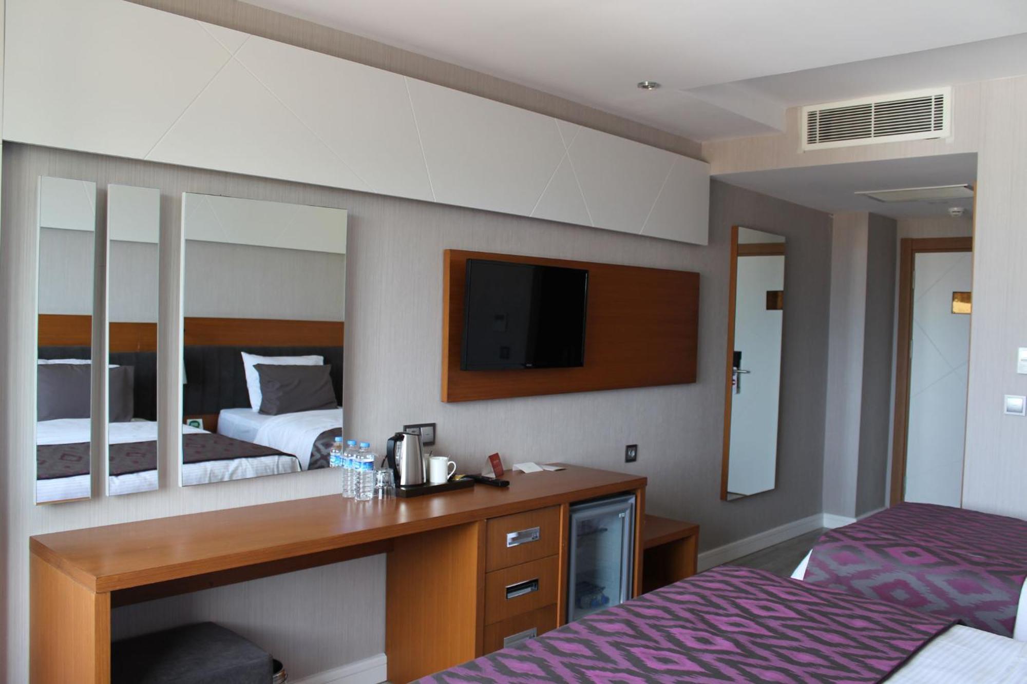 Ramada By Wyndham Giresun Piraziz Hotell Exteriör bild