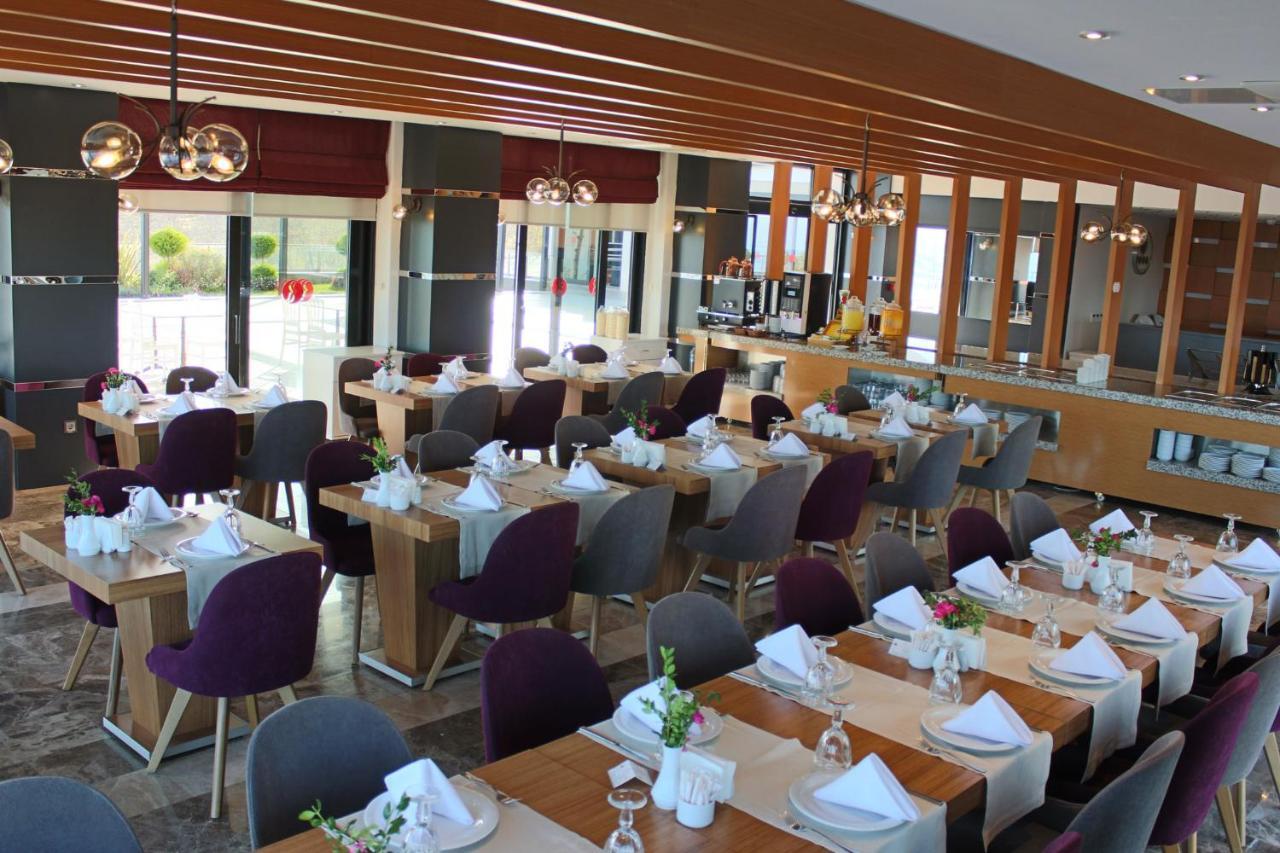 Ramada By Wyndham Giresun Piraziz Hotell Exteriör bild